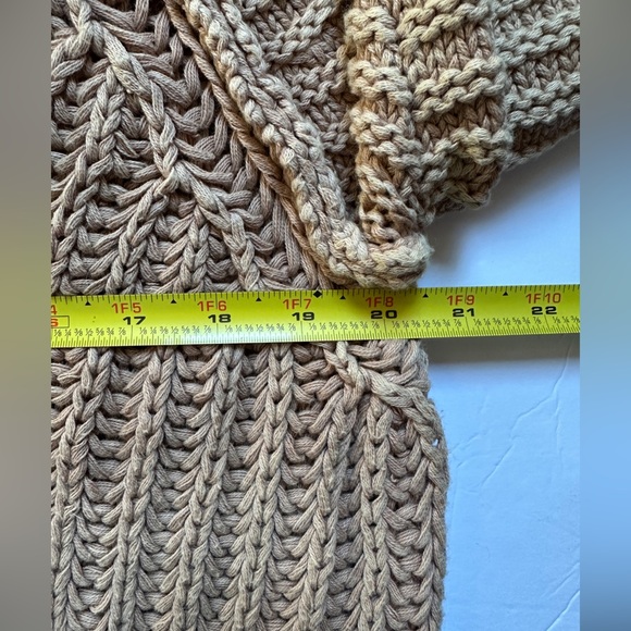 Free People Balloon-Arm Nude Sweater Women Sz Large Heavyweight  chunky rib knit - Picture 7 of 10